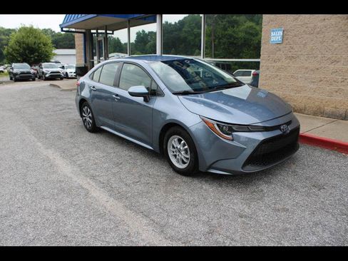Used 2022 Toyota Corolla LE FWD image 1