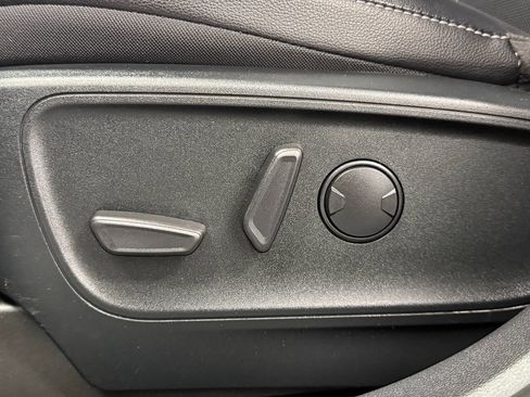 Used 2022 Ford Escape SEL image 26