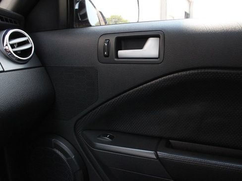 Used 2007 Ford Mustang GT RWD image 19