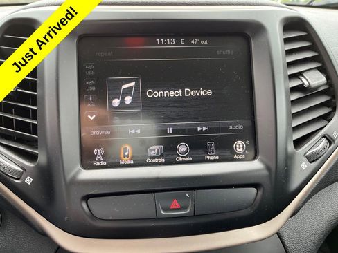 Used 2015 Jeep Cherokee Limited AWD/4WD image 14