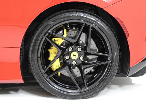 Certified 2022 Ferrari F8 Tributo RWD image 28
