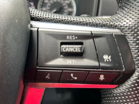 Used 2023 Mitsubishi Outlander SE AWD/4WD image 19