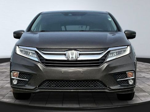 Used 2020 Honda Odyssey Touring image 2
