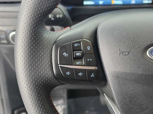 Used 2025 Ford Escape ST-Line w/ Tech Pack #1 FWD image 29