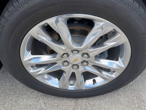Used 2021 Chevrolet Traverse High Country w/ LPO, Floor Liner Package FWD image 9