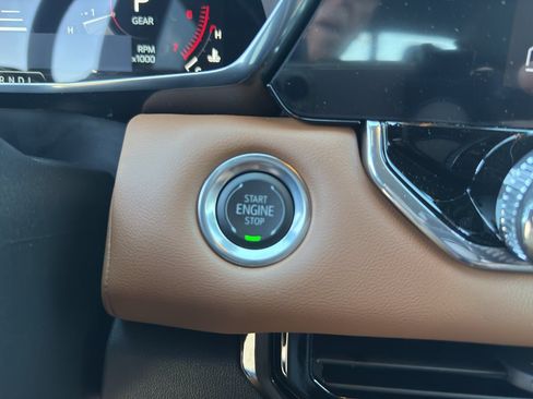 New 2026 GMC Canyon AT4 w/ Technology Plus Package AWD/4WD image 15
