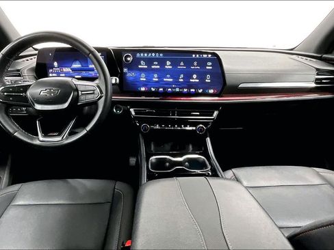 Used 2025 Chevrolet Traverse Z71 AWD/4WD image 18