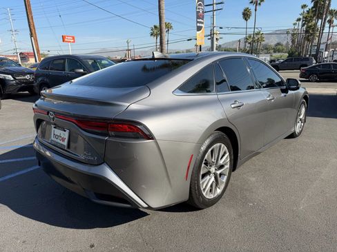 Used 2023 Toyota Mirai w/ Advanced Technology Package RWD image 8