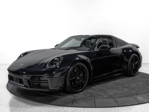 Used 2026 Porsche 911 Targa 4S image 2