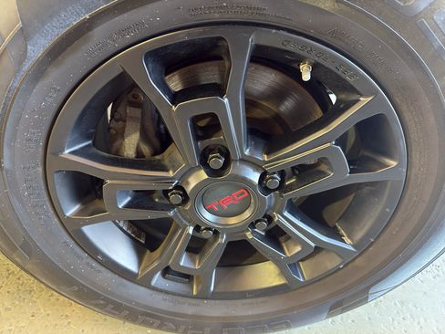 Used 2020 Toyota Tundra SR5 w/ TRD 18" Wheel Package AWD/4WD image 38
