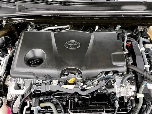 Certified 2022 Toyota Camry SE image 32