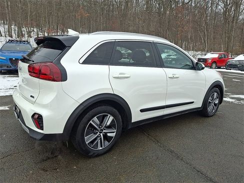 Certified 2022 Kia Niro LXS image 6