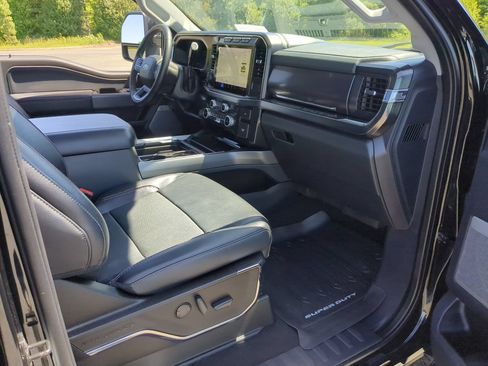 Certified 2023 Ford F250 Lariat w/ Lariat Ultimate Package AWD/4WD image 38
