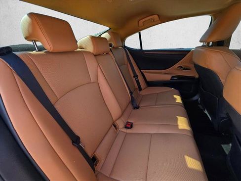 Used 2022 Lexus ES 300h w/ Premium Package FWD image 19
