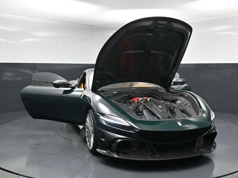 Used 2021 Ferrari Roma RWD image 33