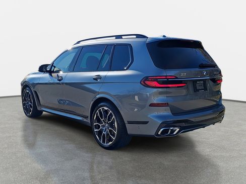 New 2026 BMW X7 M60i image 7