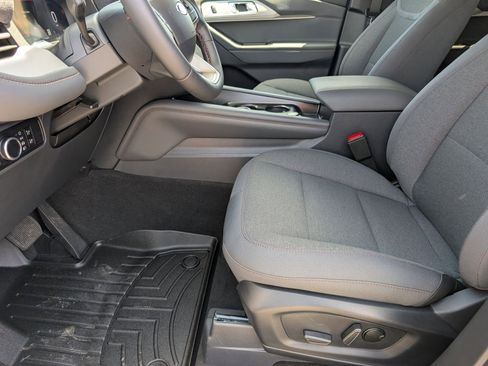 New 2026 Ford Explorer Active image 15