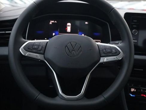 New 2026 Volkswagen Jetta SE image 7