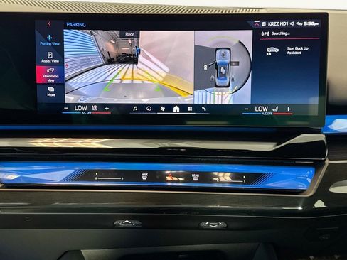 Used 2025 BMW i5 M60 w/ Premium Package image 14