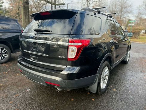 Used 2015 Ford Explorer XLT image 4