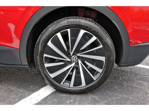 Used 2023 Volkswagen ID.4 Pro S Plus AWD/4WD image 33