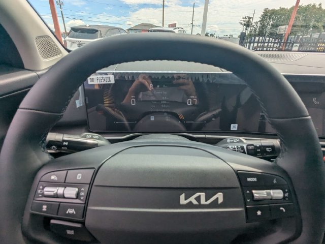 New 2027 Kia Sportage EX FWD image 25