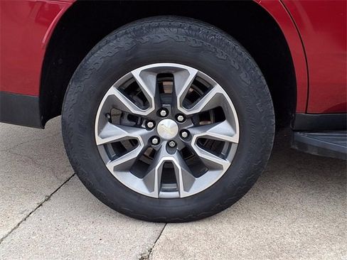 Used 2021 Chevrolet Tahoe LT w/ LT Signature Package image 25