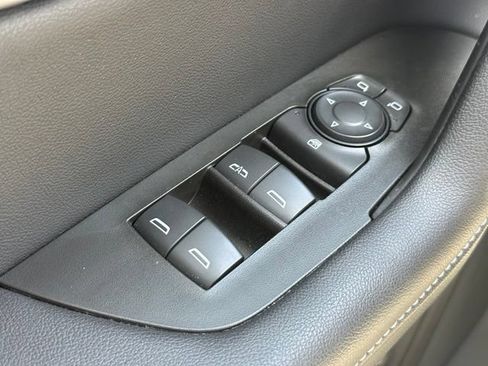 Used 2025 Chevrolet Blazer LT w/ Convenience Package AWD/4WD image 24