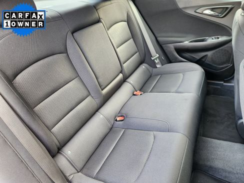 Used 2025 Chevrolet Malibu LT image 15