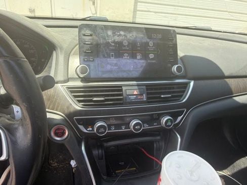 Used 2022 Honda Accord EX-L image 15