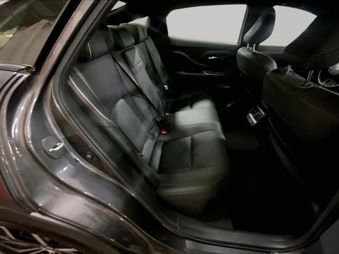Used 2023 Toyota Crown AWD/4WD image 20