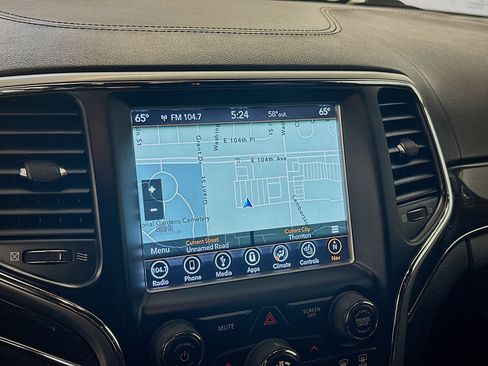 Used 2018 Jeep Grand Cherokee Overland image 22