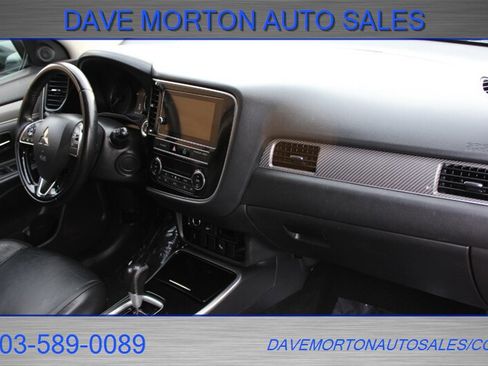 Used 2019 Mitsubishi Outlander SEL image 17