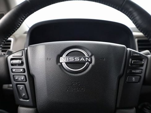Used 2024 Nissan Frontier SV w/ SV Convenience Package image 15