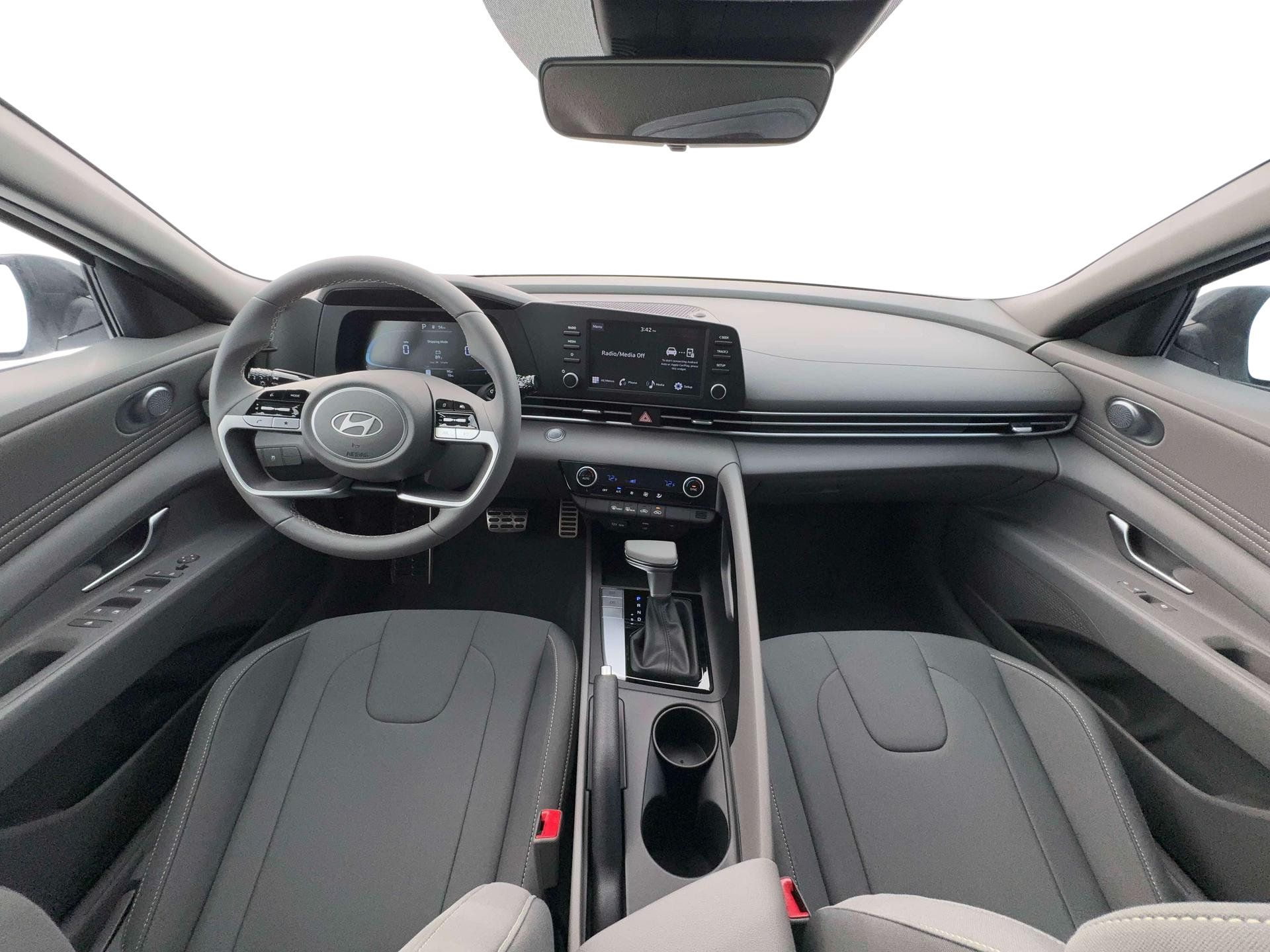 Certified 2026 Hyundai Elantra Sport FWD image 32