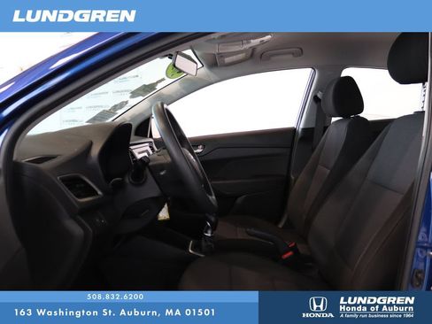 Used 2021 Hyundai Accent SE FWD image 10