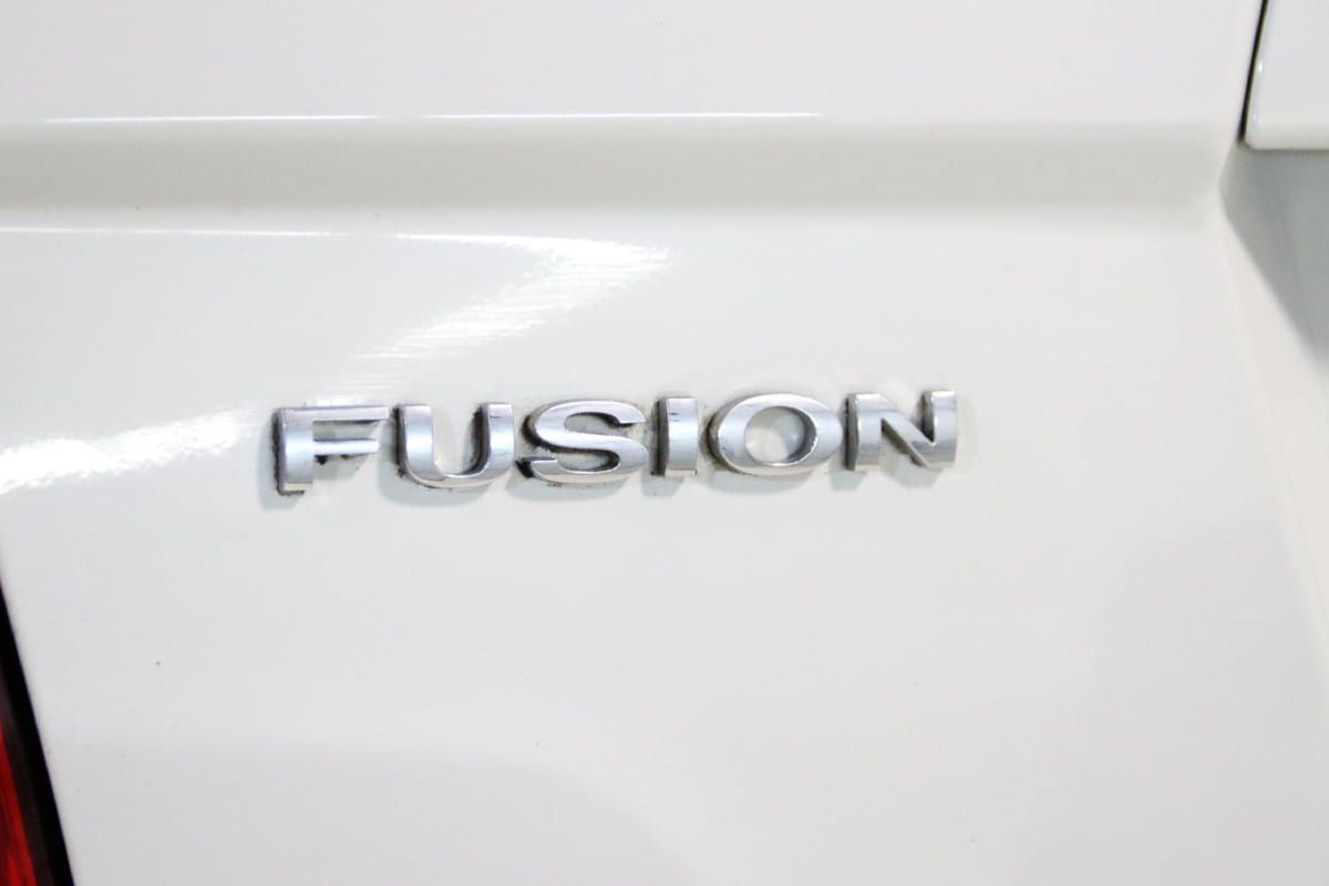 Used 2012 Ford Fusion SE FWD image 12