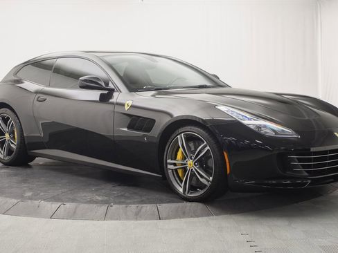Used 2018 Ferrari GTC4Lusso AWD/4WD image 9