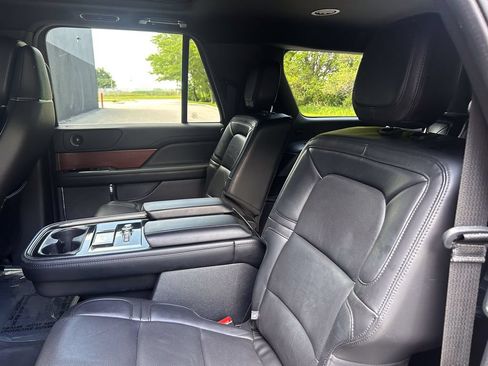 Used 2021 Lincoln Navigator L Reserve AWD/4WD image 14