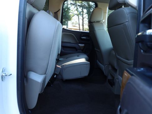 Used 2017 GMC Sierra 1500 SLT w/ SLT Premium Package image 44