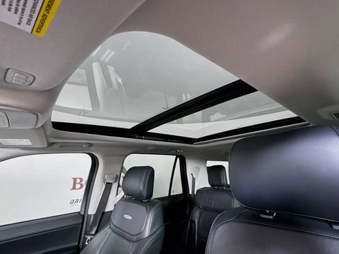 Certified 2025 Ford Expedition Max Platinum image 27