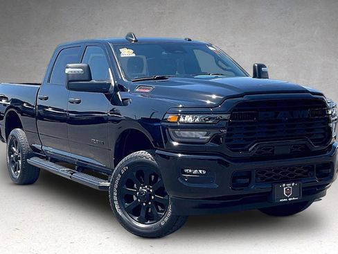 Used 2025 RAM 2500 Big Horn AWD/4WD image 2