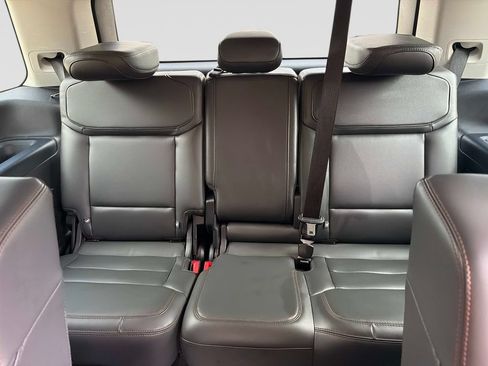 Used 2025 Ford Expedition Active AWD/4WD image 19