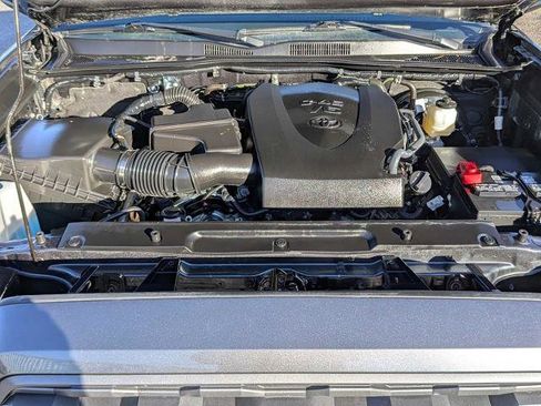 Used 2023 Toyota Tacoma TRD Sport image 18