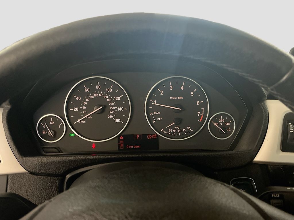 Used 2018 BMW 320i Sedan w/ Convenience Package RWD image 12
