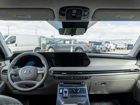 Used 2024 Hyundai Palisade Calligraphy image 28