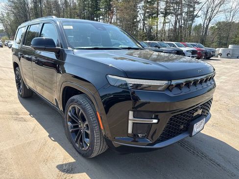 New 2026 Jeep Grand Wagoneer Summit AWD/4WD image 7