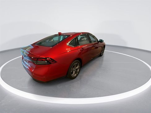 Used 2024 Honda Accord EX image 7