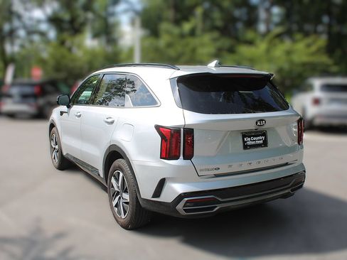 Used 2021 Kia Sorento S w/ Panoramic Sunroof Package FWD image 7