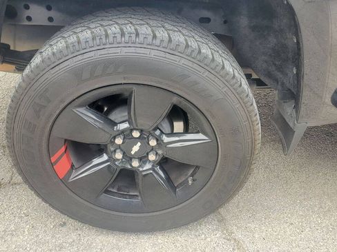 Used 2020 Chevrolet Colorado LT w/ Redline Special Edition RWD image 28